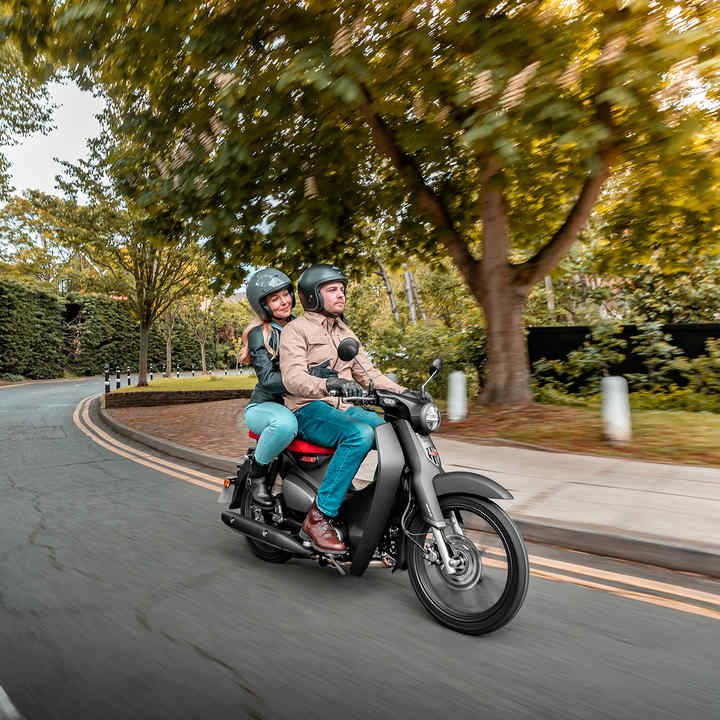 Honda super cub two seater on sale